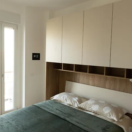 Nuovo E Luminoso - Zona Apartment